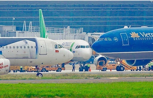 Advertising vietnam airport advertising