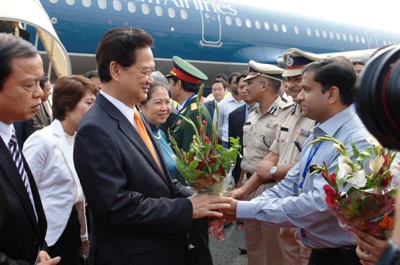 nguyên thủ quốc gia tại sân bay