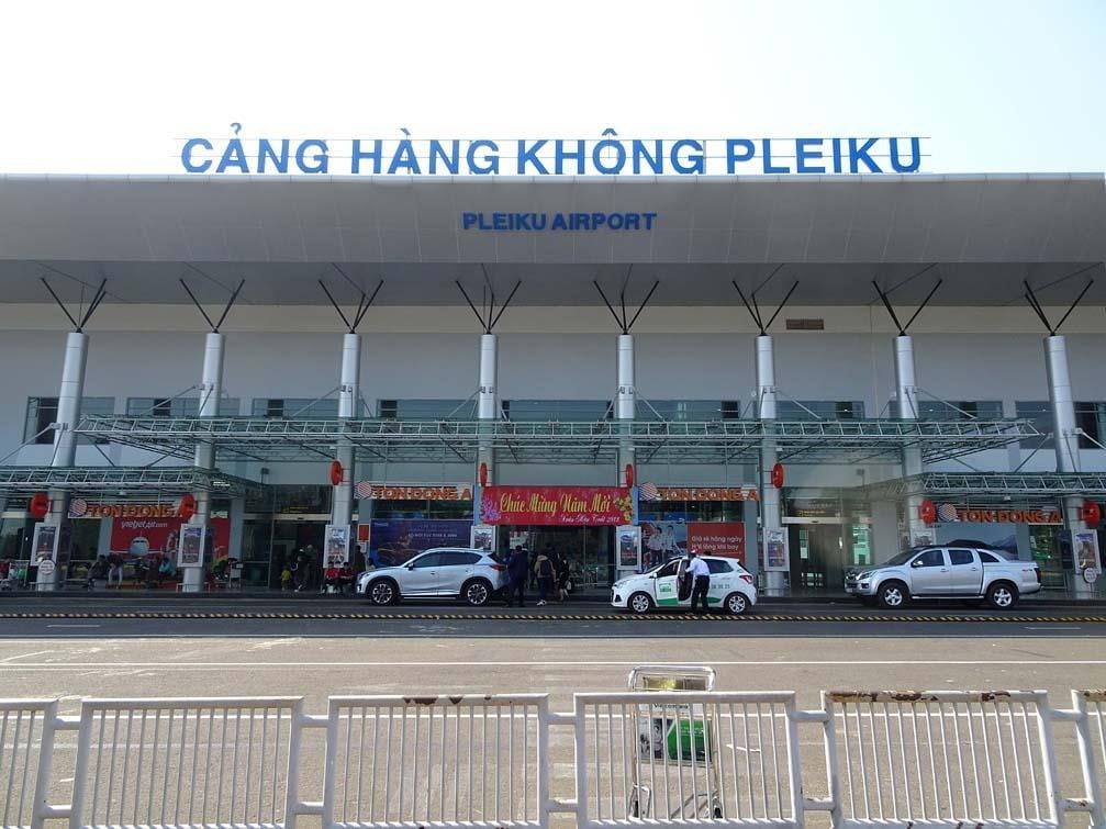 Quảng cáo sân bay Pleiku