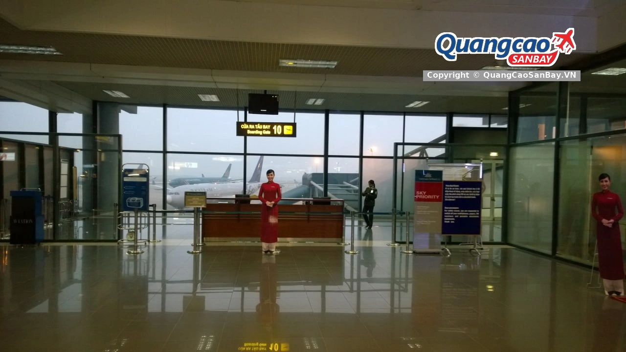 Quảng cáo OOH tại sân bay Nội Bài: Cập nhật hình ảnh mới nhất tại Phòng Chờ T1 – Update 03-2014