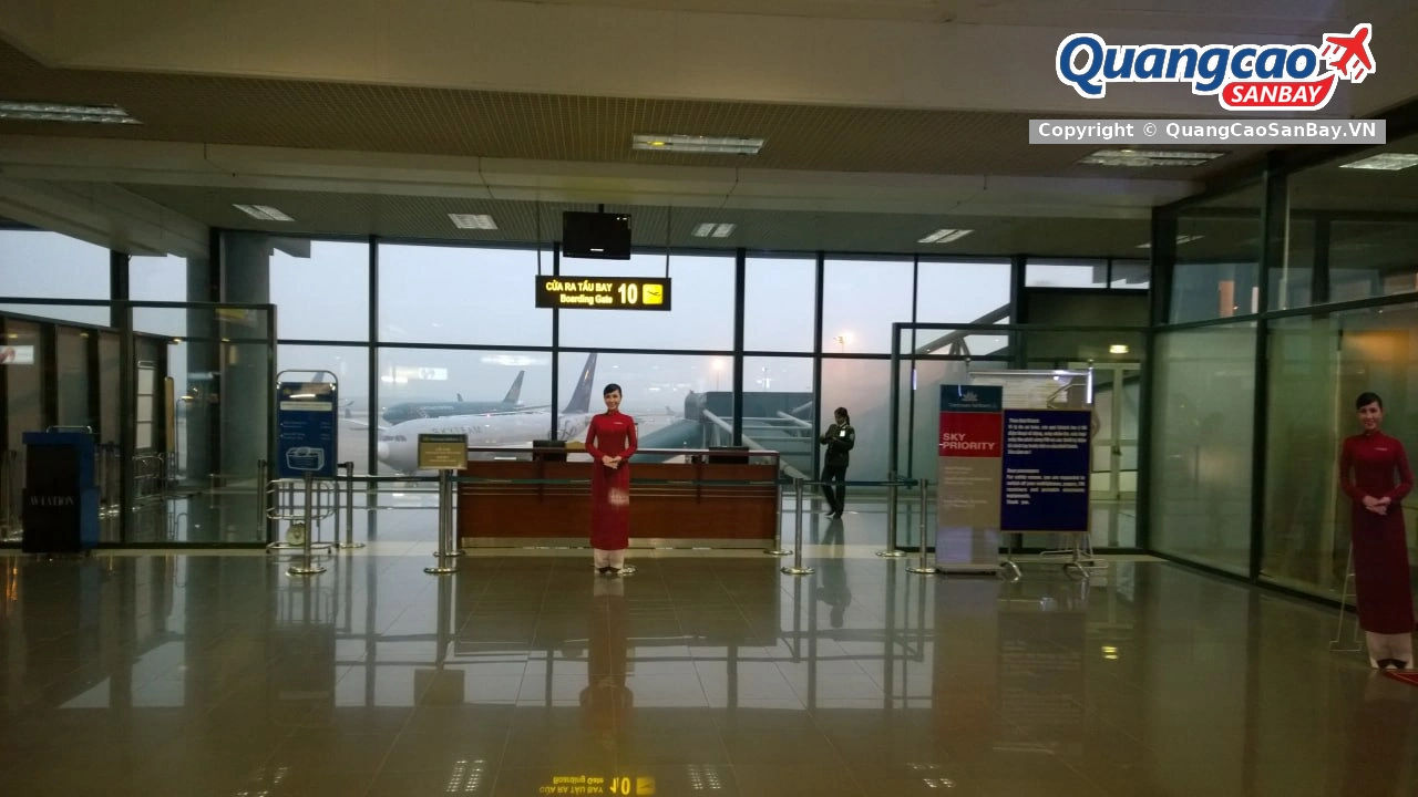 Hình ảnh quảng cáo OOH tại Phòng Chờ T1 Sân bay Nội Bài